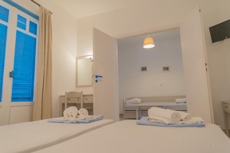 Ostria Hotel & Apartments Gavrio Zewnętrze zdjęcie